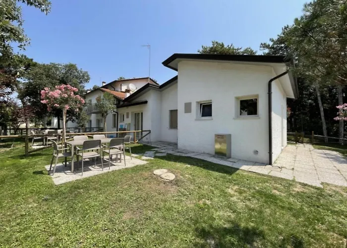 With Private Garden Appartamento Bibione